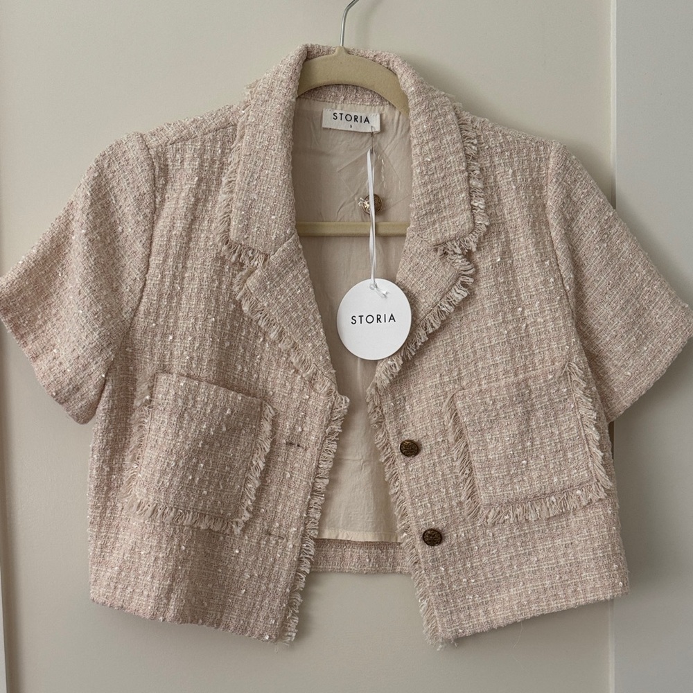Storia cropped size small twead jacket